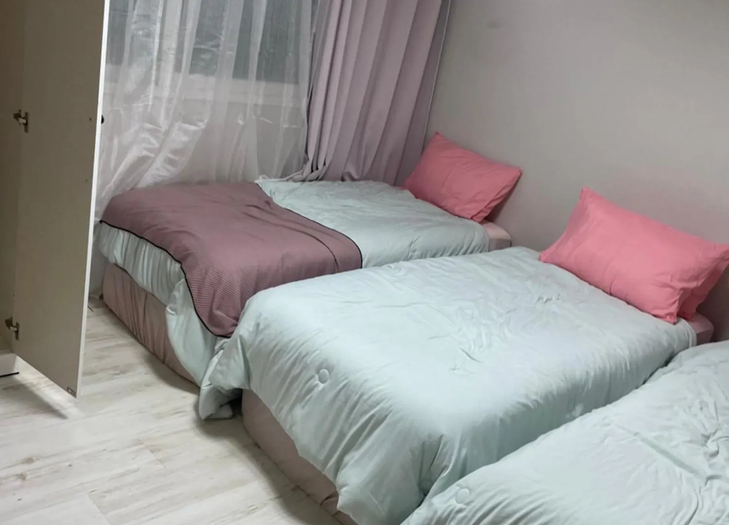Homestay 행운여성외국인전용하우스lukcy Apartment Incheon South Korea