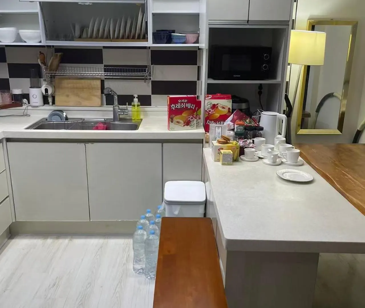 행운여성외국인전용하우스lukcy Apartment Incheon South Korea